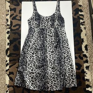 The Limited - Size 2 - 100% Silk Leopard Print Dress
